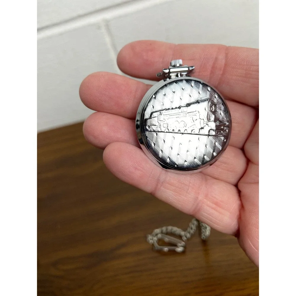 RARE Vintage Quartex Electra Wind up Train Pocket Watch Silver Tone Chain Swiss‎